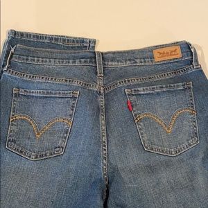 Levi jeans